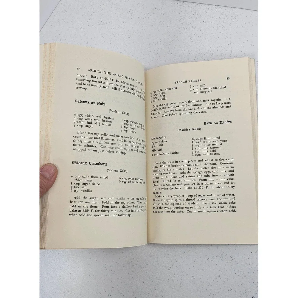 Vintage Cookies From‎ Many Lands Cookbook Josephine Perry 1972 Dover Edition